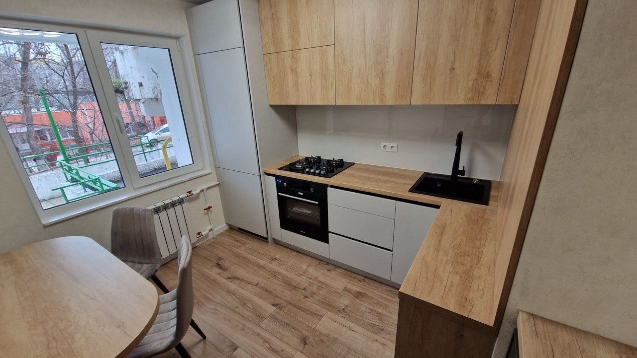 Apartament cu 3 camere,  Centru,  Chișinău,  Chișinău mun.